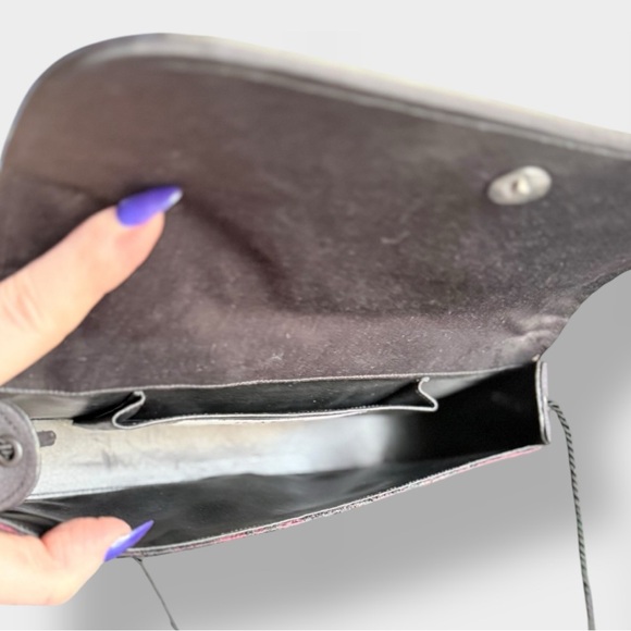 Kurt Geiger x Baldinini 🪢 1980’s VTG Pink and Black Floral Lace Clutch Bag - Picture 6 of 12